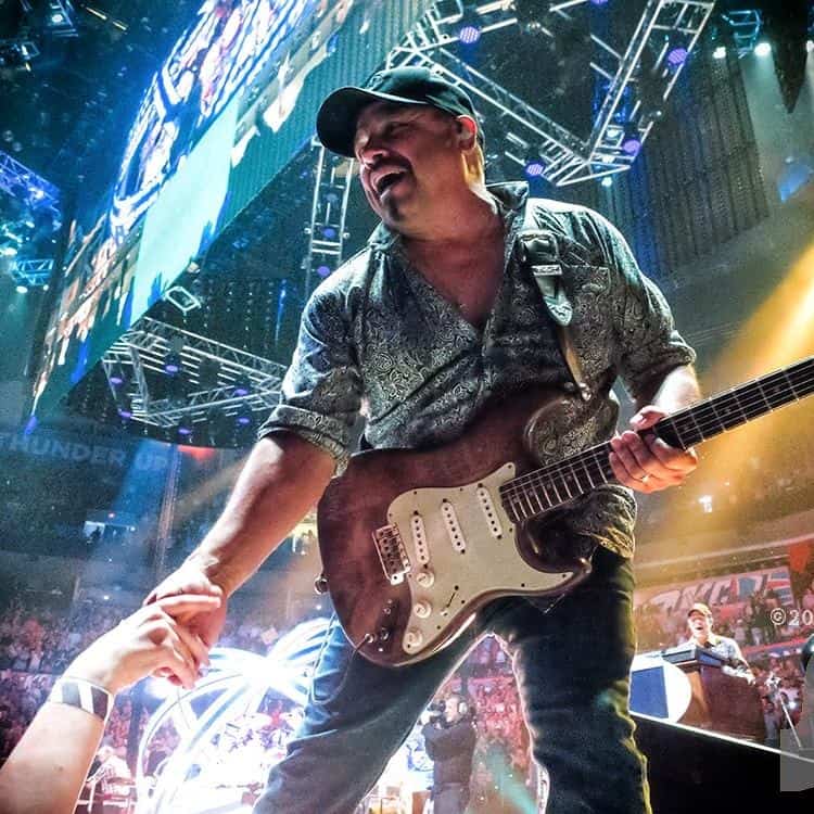 Johnny Garcia Interview Lead Guitar, Trisha Yearwood & Garth Brooks