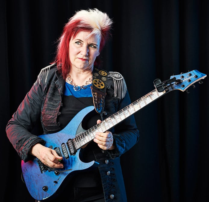 Jennifer Batten Interview Jeff Beck, Michael Jackson, TOTAL